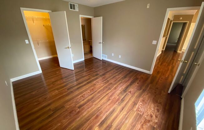 2 beds, 2 baths, 1,024 sqft, $1,395, Unit 1726
