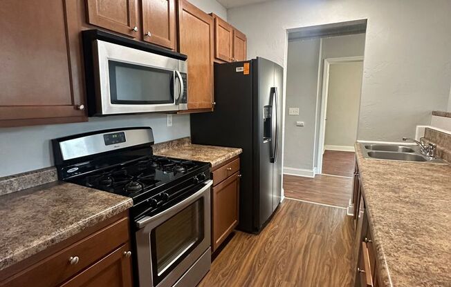 3 beds, 2 baths, 1,450 sqft, $1,500, Unit #1