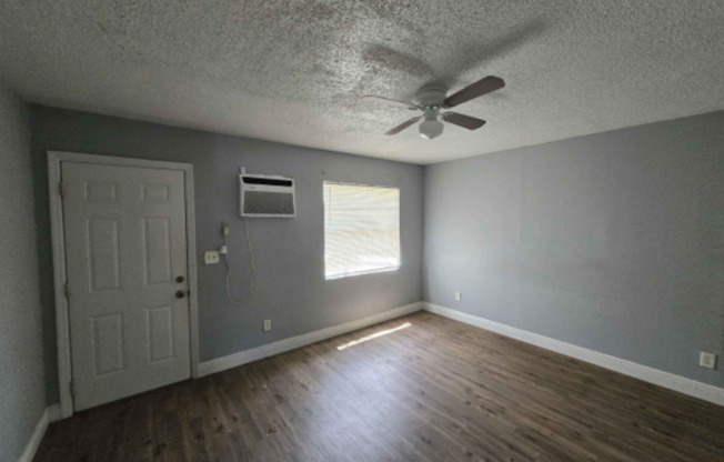 3216 N 48 ST