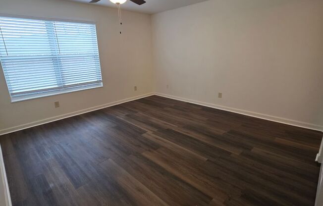 2 beds, 1.5 baths, 1,100 sqft, $1,165, Unit 190307