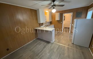 1 bed, 1 bath, $575