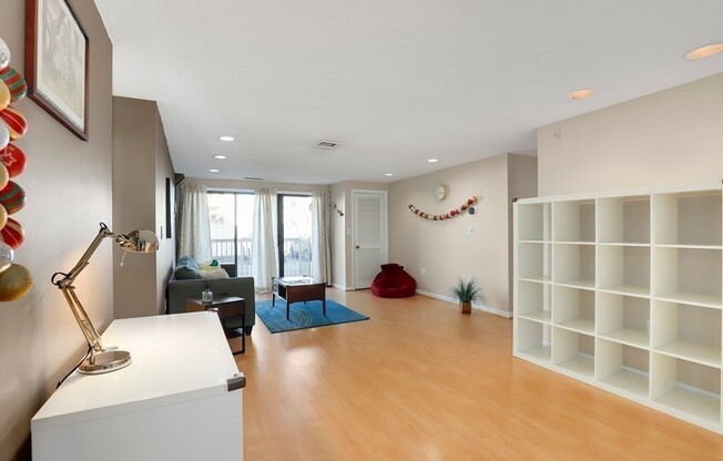 8 9 ST