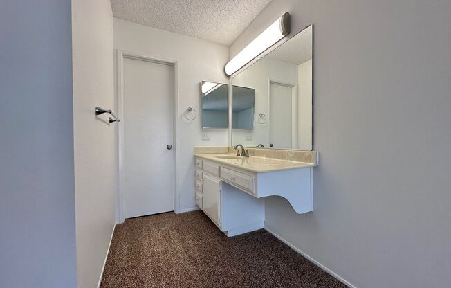 Upgraded 2 Bedroom Condo in San Carlos!!  Water/Sewer/Trash Included!!
