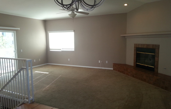 3 bedroom 2.5 bath house near the beach