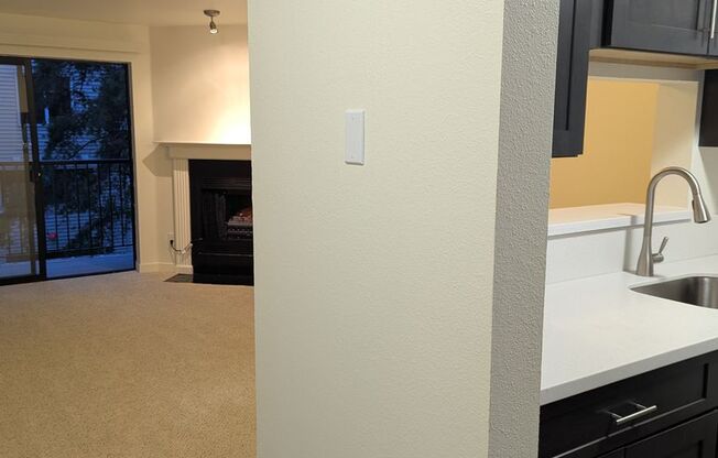 1 bed, 1 bath, 610 sqft, $1,695, Unit A207