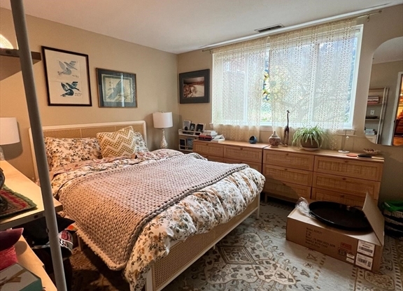 2 beds, 1 bath, 1,124 sqft, $3,600, Unit 1A