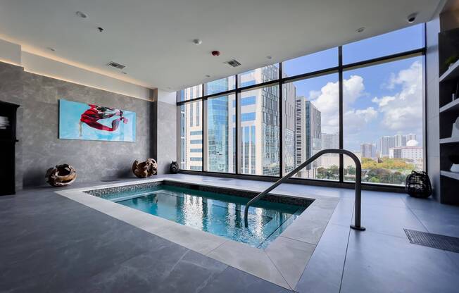 Grand Station | Miami | Indoor Spa Jacuzz