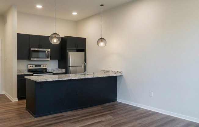 2 beds, 1 bath, 941 sqft, $2,300, Unit 209