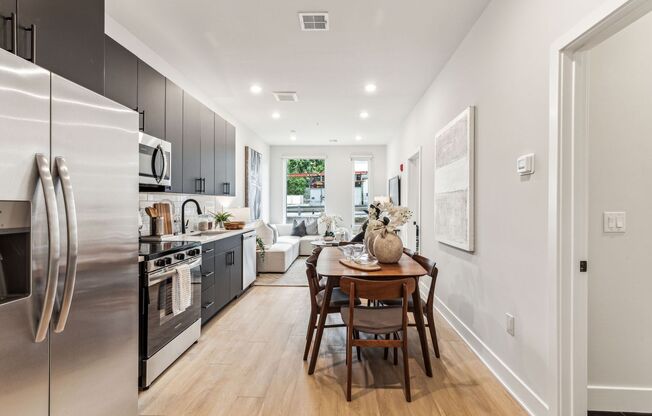 1 bed, 1 bath, 675 sqft, $1,625, Unit 114