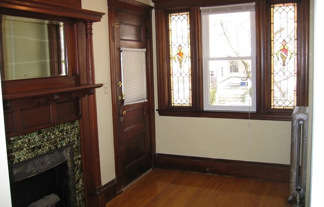 16 WINDSOR