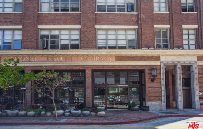 1 bed, 1 bath, 980 sqft, $3,400, Unit 114