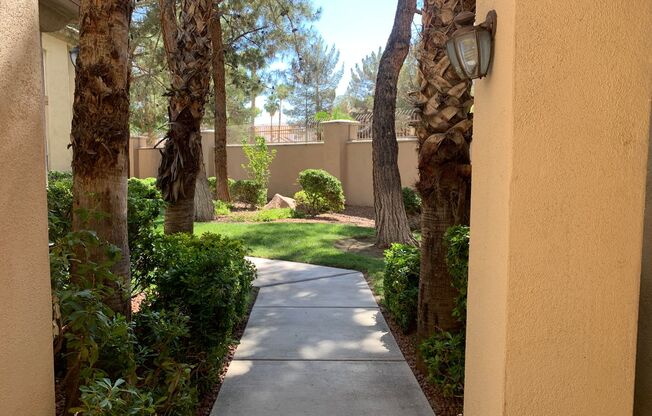 Lovely furnished Green Valley condo in Resort Villas-$500 OFF THE FIRST FULL MONTH'S RENT WITH 12 MONTH LEASE!