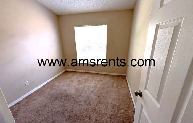3 beds, 2.5 baths, $2,200