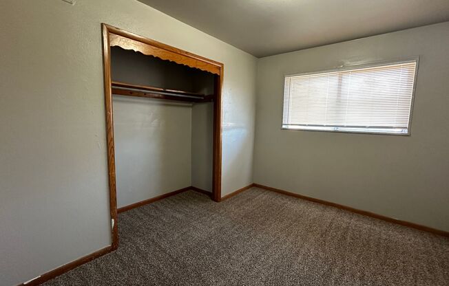 3 beds, 1 bath, $1,245