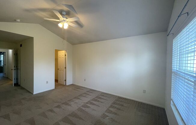 2 beds, 2.5 baths, $1,940