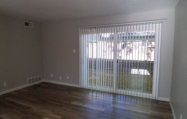 3319 E. Fairmont Ave.