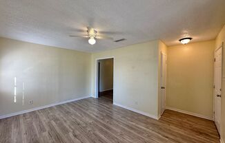 4 beds, 1 bath, $1,400