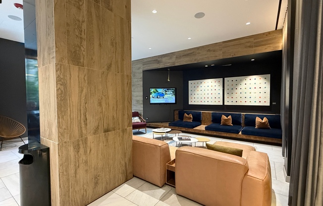 2 beds, 2 baths, $8,865, Unit 38D
