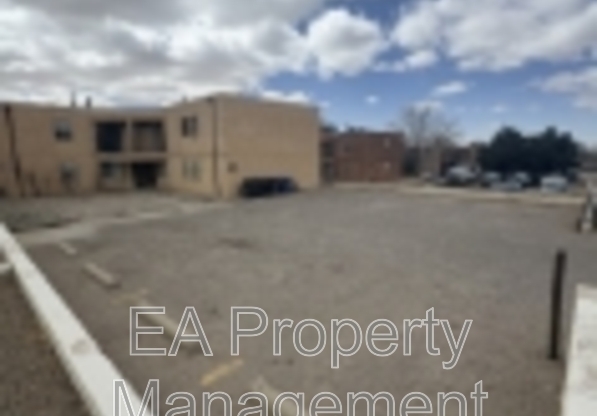 12304 Candelaria Rd NE