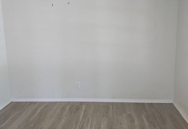 3 beds, 1.5 baths, $1,900