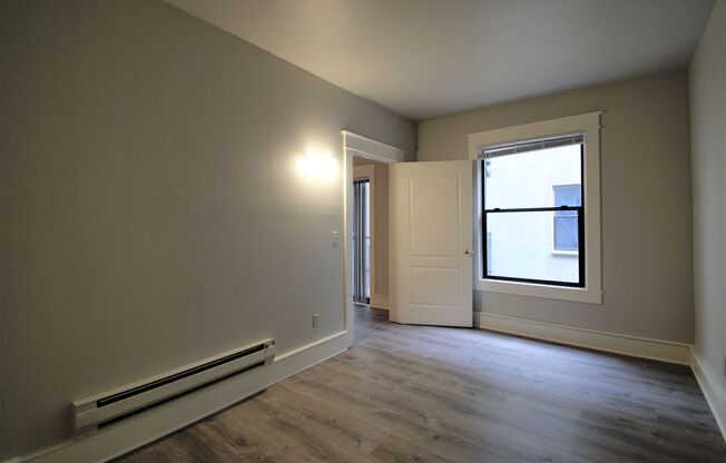 1 bed, 1 bath, 583 sqft, $1,375, Unit 120