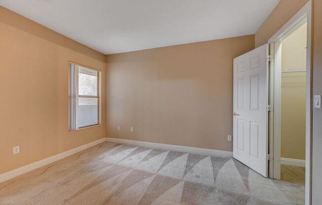 2 beds, 2 baths, 1,036 sqft, $1,500, Unit Badura Ave W. 8000 #2082