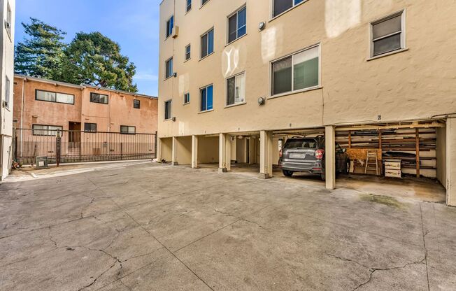 Studio, 1 bath, $2,095, Unit 329