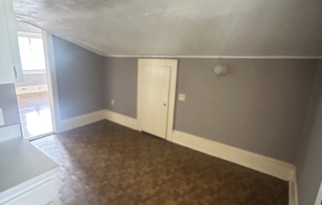 1411 B CENTRAL BLVD