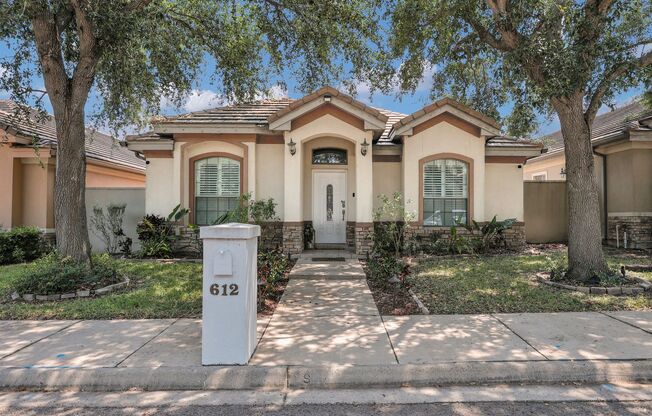 Fully Furnished & Move-In Ready!