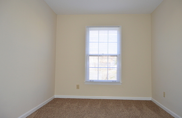 Pet Friendly Three Bedroom!