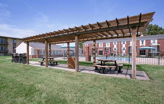 Grilling area at Indian Hills Apartments