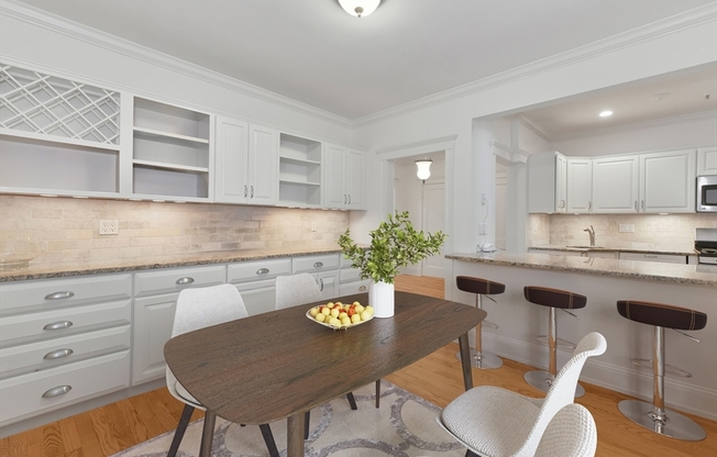 250 COMMONWEALTH AVE