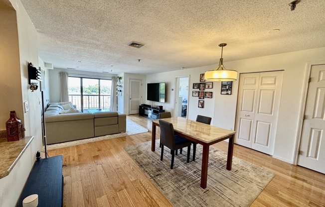 2 beds, 2 baths, 1,206 sqft, $3,000, Unit 402