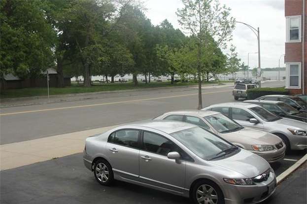 125 FARRAGUT RD