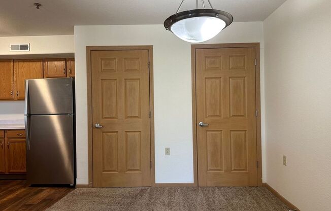 1 bed, 1 bath, 1,371 sqft, $1,825, Unit 33562