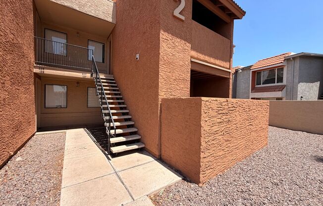 1 bedroom, 1 bath unit near the light rail in Tempe!