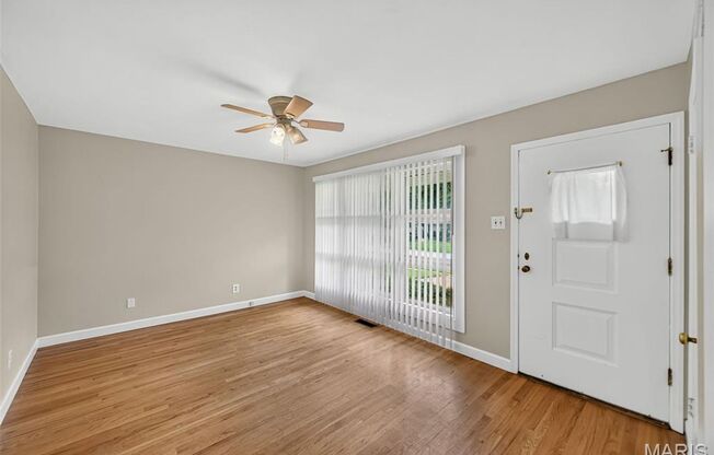 3 beds, 1 bath, 1,292 sqft, $1,900, Unit Barton Place- 45
