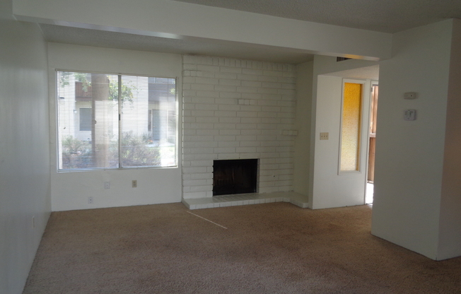 SW---JUST IN TIME FOR SUMMER! Special! $2097.50 Moves You In!