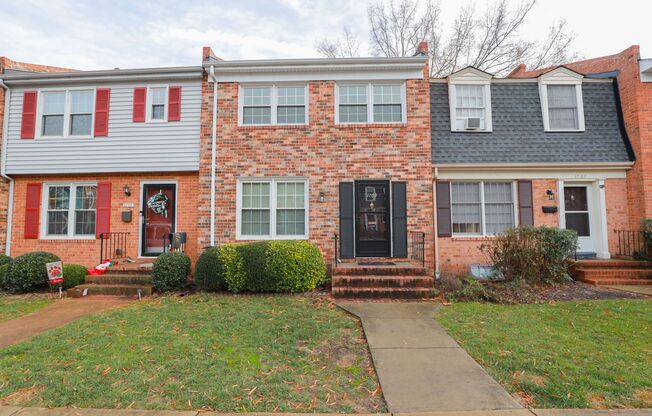 Beautiful Townhome in Great Location – Henrico