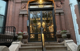 325 COMMONWEALTH AVE