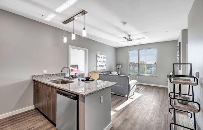 2 beds, 2 baths, 943 sqft, $1,525, Unit 1-210