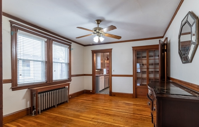 3 beds, 1 bath, 1,182 sqft, $2,800, Unit 1
