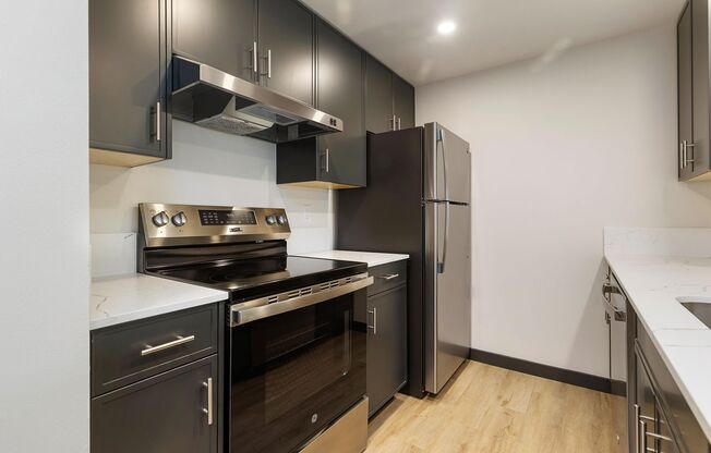 1 bed, 1 bath, 634 sqft, $2,445, Unit 511