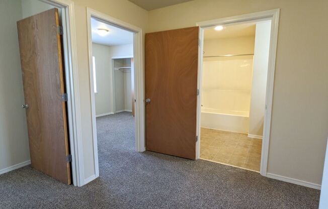 3 beds, 2 baths, 1,180 sqft, $1,625, Unit C104