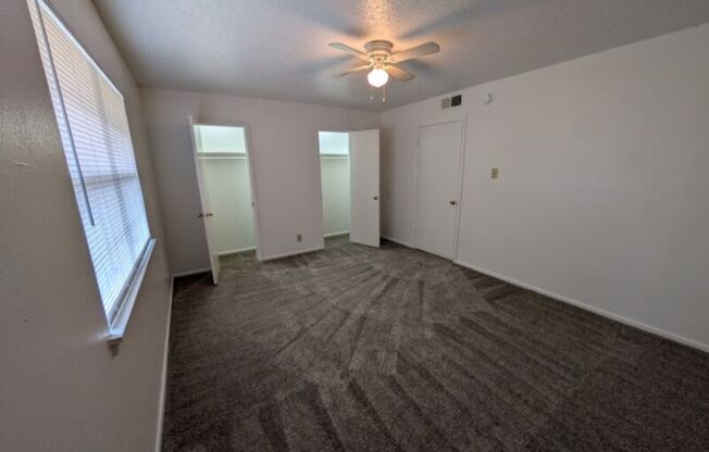 1 bed, 1 bath, 784 sqft, $850, Unit 35-B