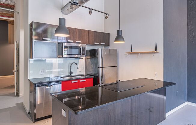1 bed, 1 bath, $2,200, Unit #16