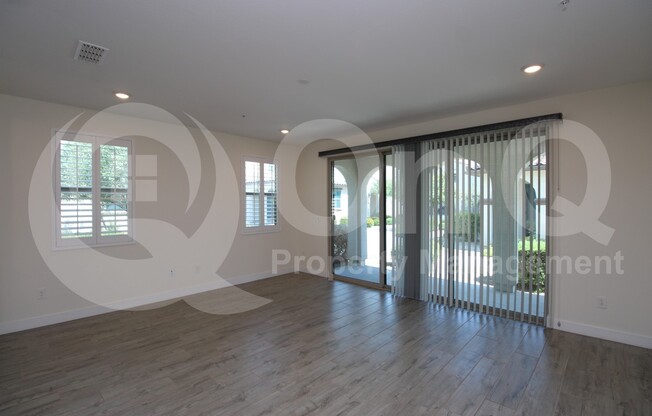 3 beds, 2.5 baths, 2,285 sqft, $3,199, Unit 44