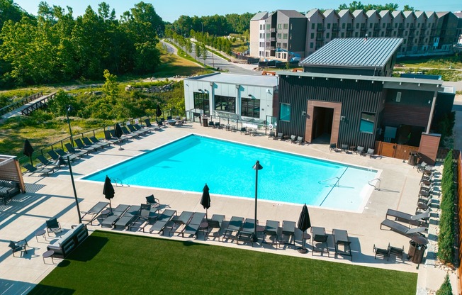 Quarry Trails Pool & Clubhouse