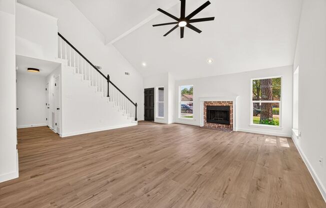 3 beds, 2 baths, $3,100