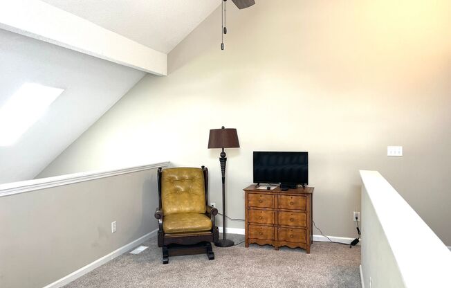 2 beds, 2 baths, $1,595